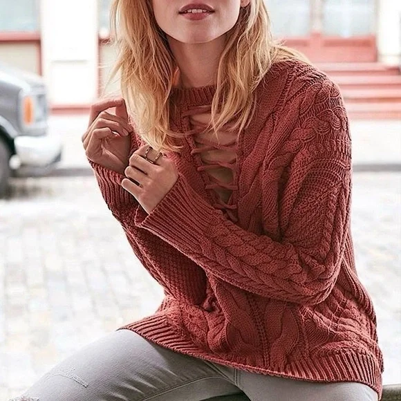 Express Lace-Up Inset Cable Knit Sweater - Picture 4 of 10